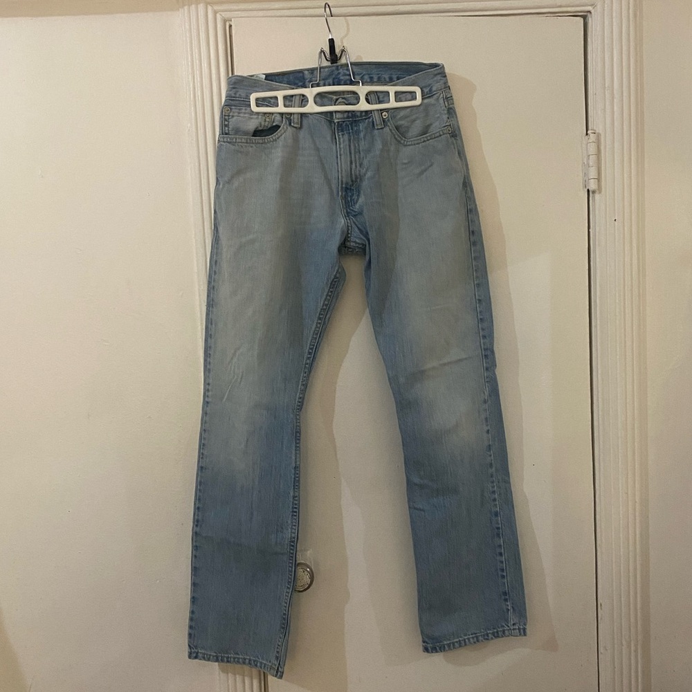 LEVI’S LIGHTWASH 514 🤍 - Picture 2 of 3